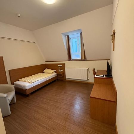 Gaestehaus Schweiklberg Vilshofen an der Donau Zewnętrze zdjęcie